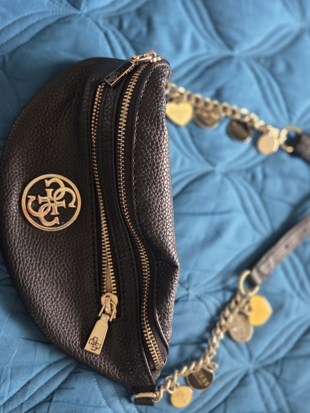 Guess Leather Black Fanny, pack. with Gold Accents